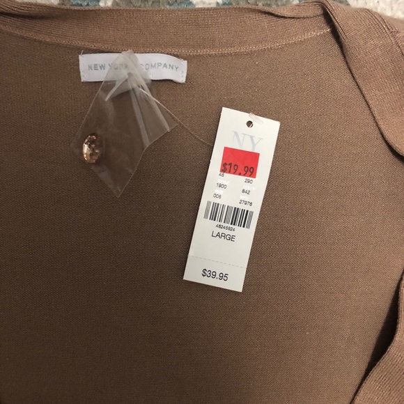 Sweater - Picture 2 of 3